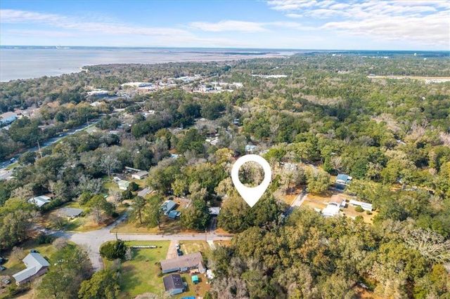 907 Dauphine Circle, Daphne, AL 36526