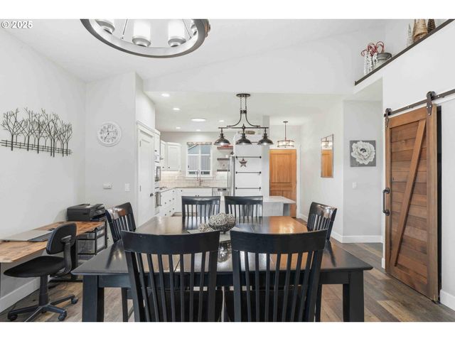 112 SUMMIT VIEW Ave, Salem, OR 97306