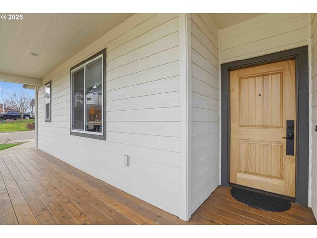 112 SUMMIT VIEW Ave, Salem, OR 97306