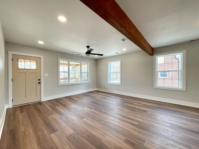 213 Mockingbird Dr, Columbia, TN 38401