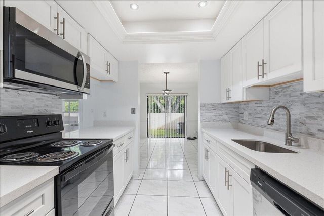 9985 W Atlantic Boulevard 9985, Coral Springs, FL 33071