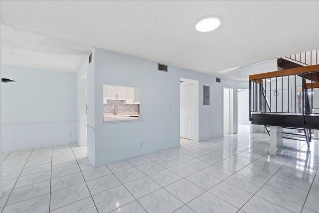 9985 W Atlantic Boulevard 9985, Coral Springs, FL 33071