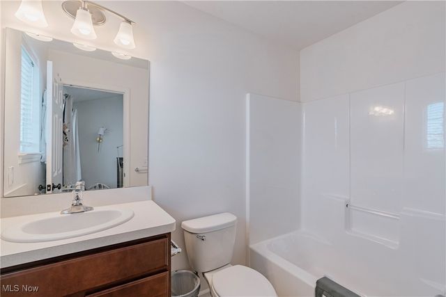 26 Grandview Drive, Rocky River, OH 44116