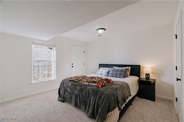 26 Grandview Drive, Rocky River, OH 44116