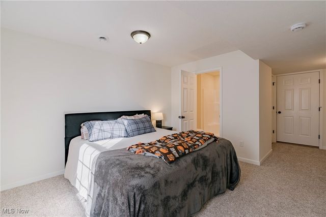 26 Grandview Drive, Rocky River, OH 44116