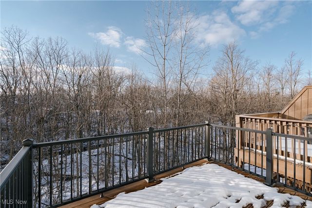 26 Grandview Drive, Rocky River, OH 44116