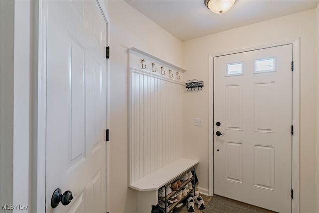 26 Grandview Drive, Rocky River, OH 44116