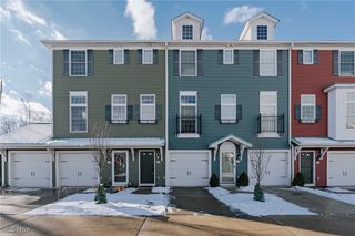 26 Grandview Drive, Rocky River, OH 44116