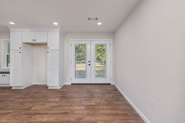 17 COUNTY ROAD 233 RD, Corinth, MS 38834