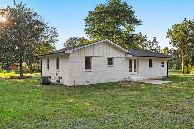 17 COUNTY ROAD 233 RD, Corinth, MS 38834