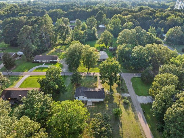 17 COUNTY ROAD 233 RD, Corinth, MS 38834