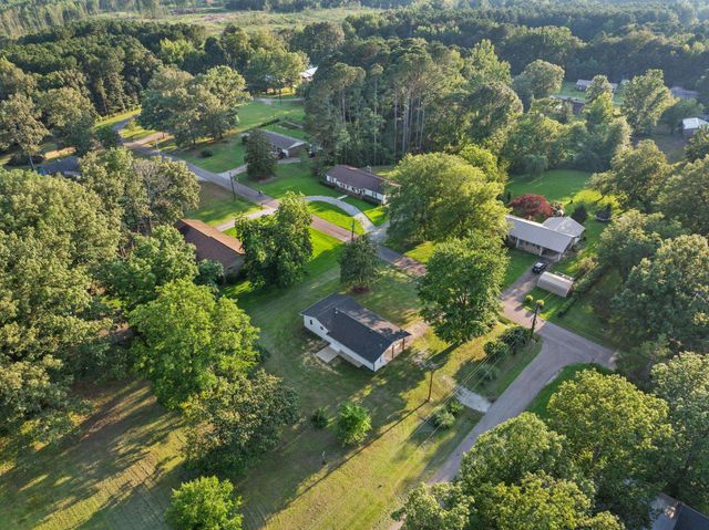 17 COUNTY ROAD 233 RD, Corinth, MS 38834