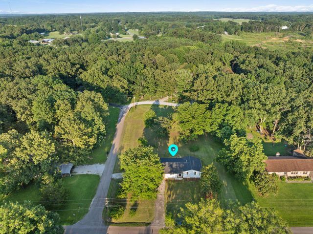 17 COUNTY ROAD 233 RD, Corinth, MS 38834