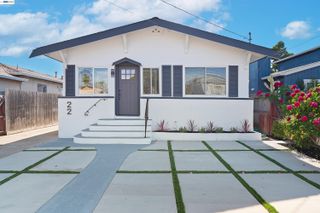 22 Garden Rd, Alameda, CA 94502