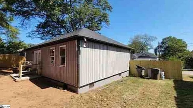 7 4th Street, Greenville, SC 29611