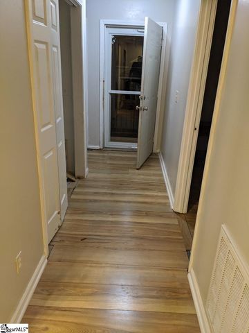 7 4th Street, Greenville, SC 29611