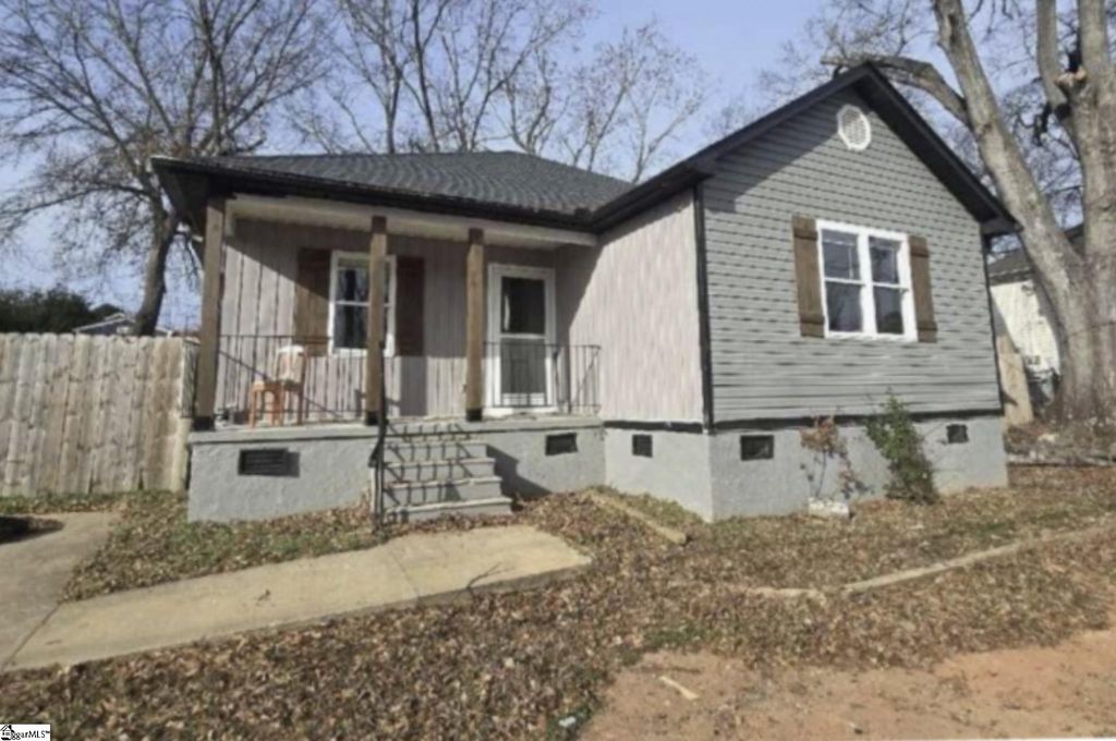 7 4th Street, Greenville, SC 29611