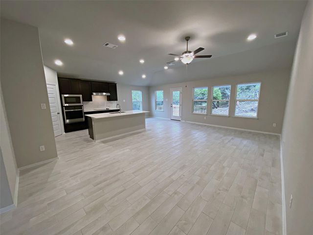 20915 Oak Dale DR, Lago Vista, TX 78645