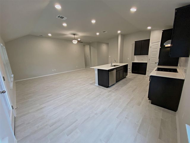 20915 Oak Dale DR, Lago Vista, TX 78645
