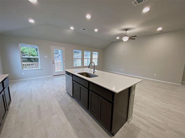 20915 Oak Dale DR, Lago Vista, TX 78645