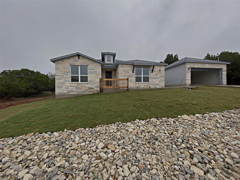 20915 Oak Dale DR, Lago Vista, TX 78645
