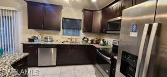 2118 NE 13th PL, Cape Coral, FL 33909