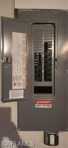 2118 NE 13th PL, Cape Coral, FL 33909