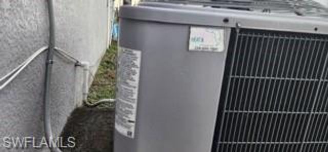 2118 NE 13th PL, Cape Coral, FL 33909