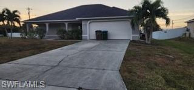 2118 NE 13th PL, Cape Coral, FL 33909