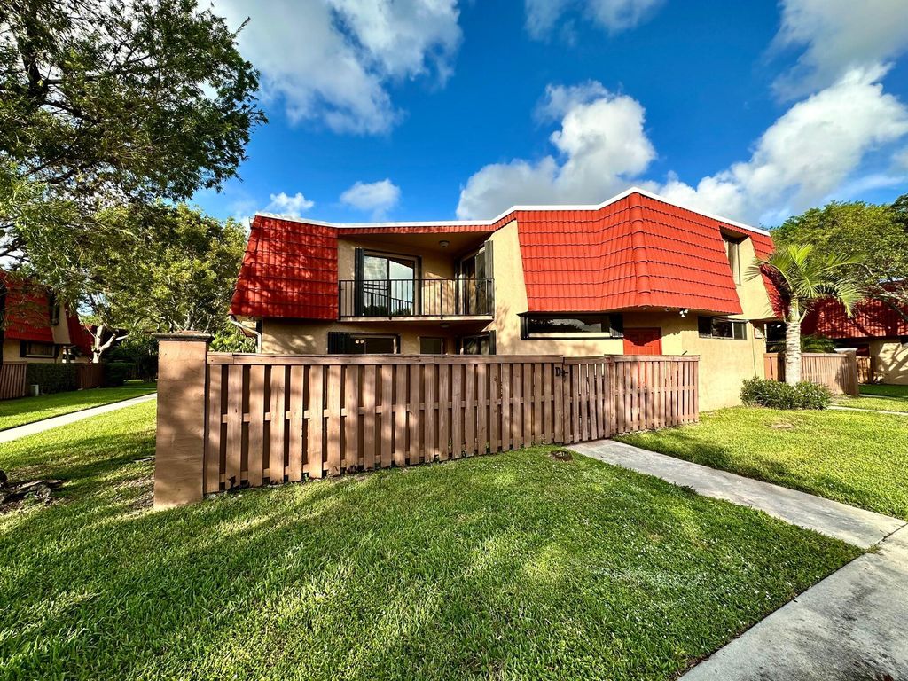 8081 Severn Drive D, Boca Raton, FL 33433