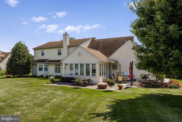 4 EAGLE CIR, Denver, PA 17517