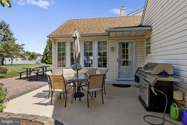 4 EAGLE CIR, Denver, PA 17517