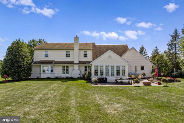 4 EAGLE CIR, Denver, PA 17517