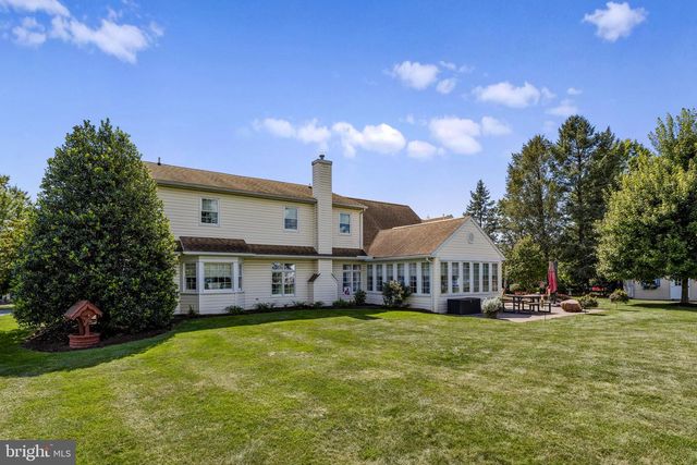 4 EAGLE CIR, Denver, PA 17517