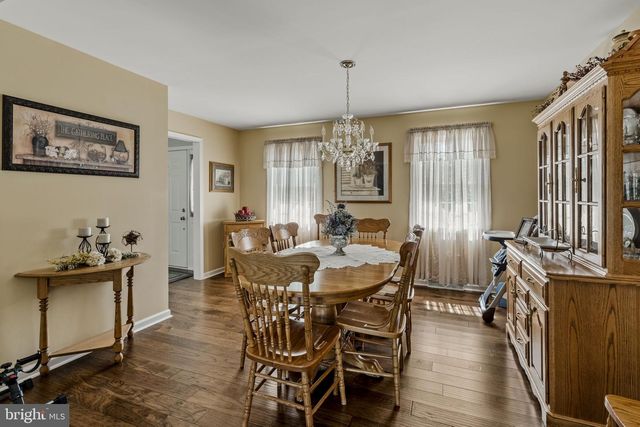 4 EAGLE CIR, Denver, PA 17517