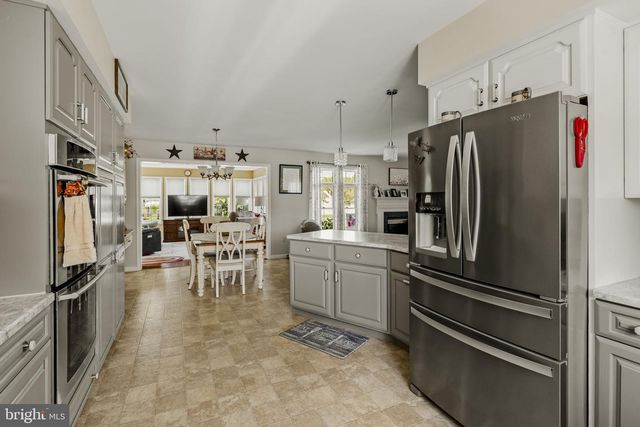 4 EAGLE CIR, Denver, PA 17517