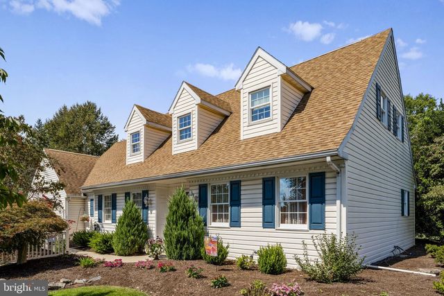 4 EAGLE CIR, Denver, PA 17517