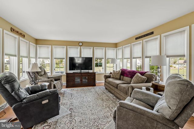 4 EAGLE CIR, Denver, PA 17517