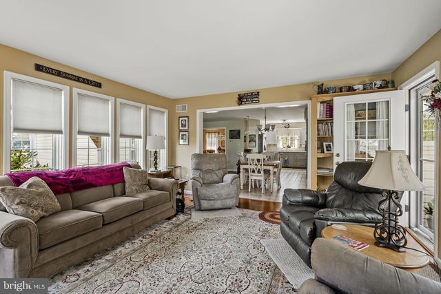 4 EAGLE CIR, Denver, PA 17517