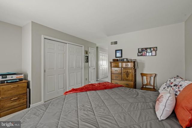 4 EAGLE CIR, Denver, PA 17517