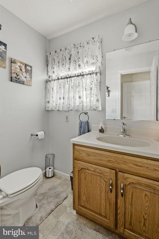 4 EAGLE CIR, Denver, PA 17517