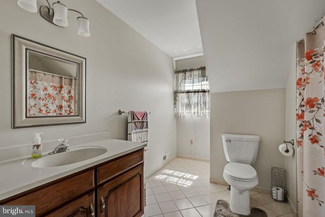 4 EAGLE CIR, Denver, PA 17517