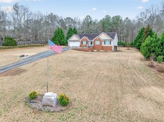 3910 Pineybrook Drive, Loganville, GA 30052