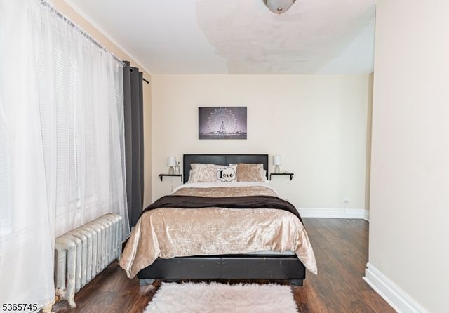 74 Smith St, Newark City, NJ 07106