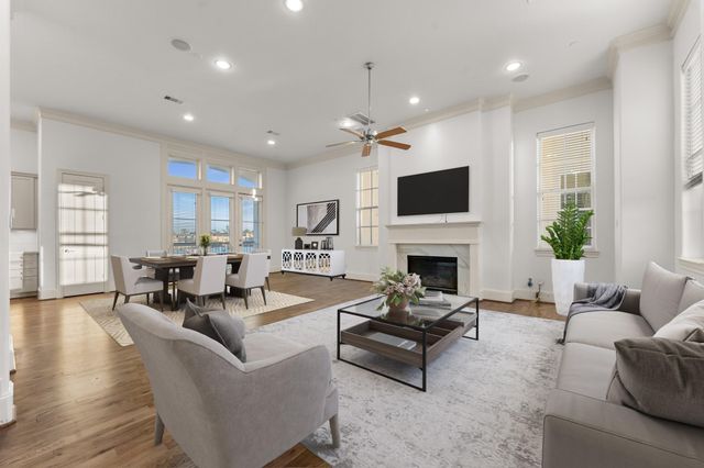 2202 Lakeshore Edge Drive, Houston, TX 77080