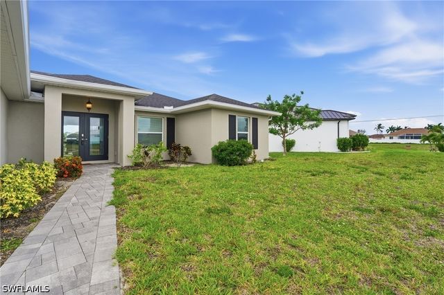 3728 Yucatan PKWY, Cape Coral, FL 33993