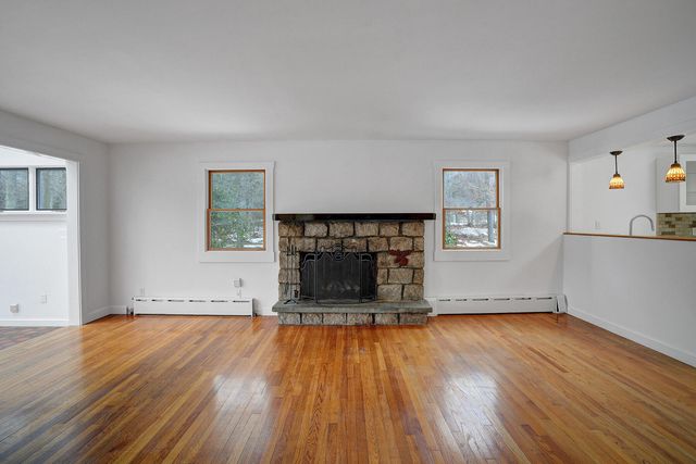 22 Oklahoma Avenue, Vineyard Haven, MA 02568