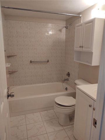 16 Keswick A 16, Deerfield Beach, FL 33442