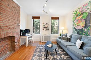 204 Washington Street 2b, Jersey City, NJ 07302