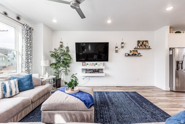 11661 S SKYWARD RD, South Jordan, UT 84009